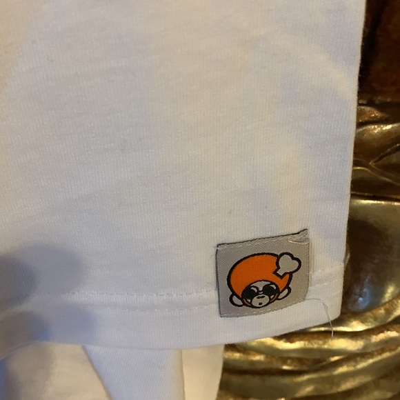 New: Heavyweight graphic pic T-shirt - Picture 3 of 4